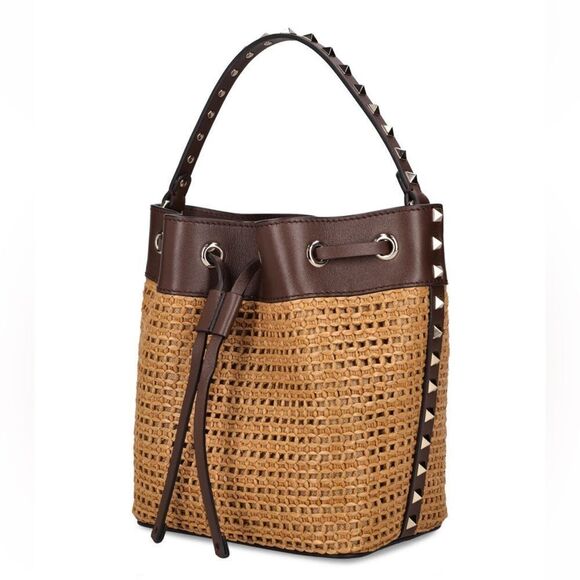 Valentino Garavani Rockstuf Raffia Effect Bucket Bag Tobacco / Cacao NWT - Picture 1 of 7